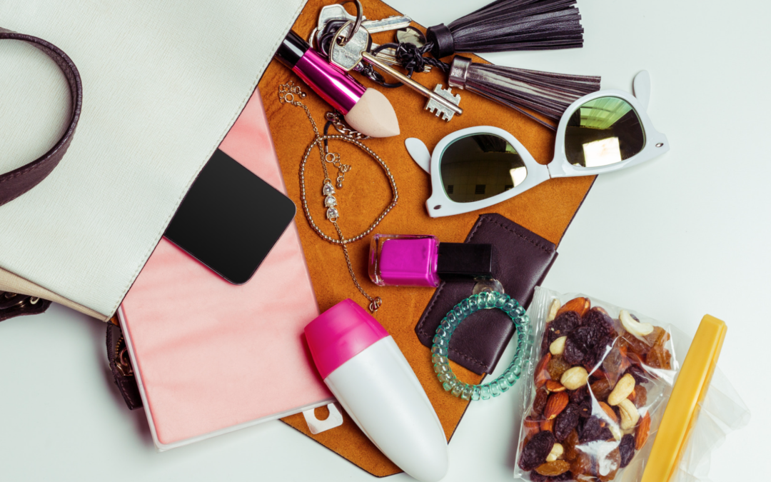 Messy Purse and Wallet? Organize Them With These Helpful Hacks
