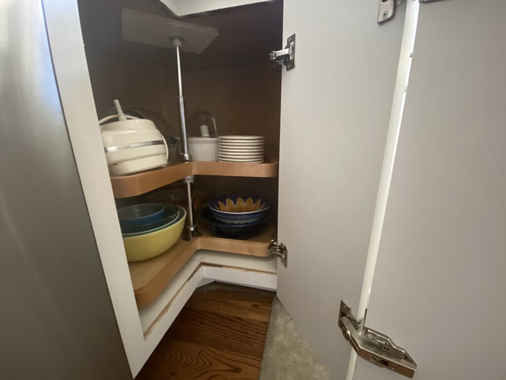 lazy susan kitchen cabinet