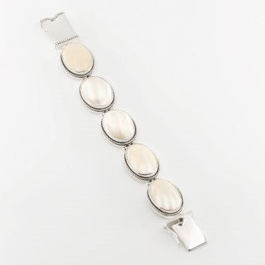 White Mother of Pearl Bracelet by Claudia Agudelo
