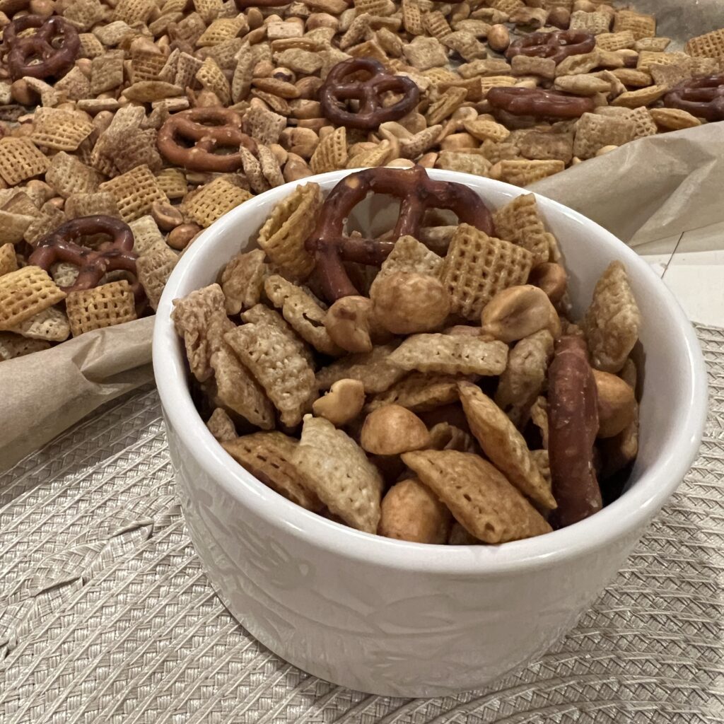 easy to make cereal snack mix