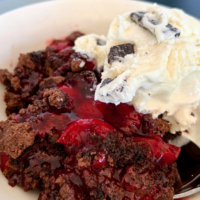 Easy Black Forest Dump Cake (with 3 Ingredients)
