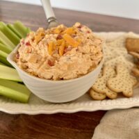 How To Make The Perfect Pimento Cheese Spread