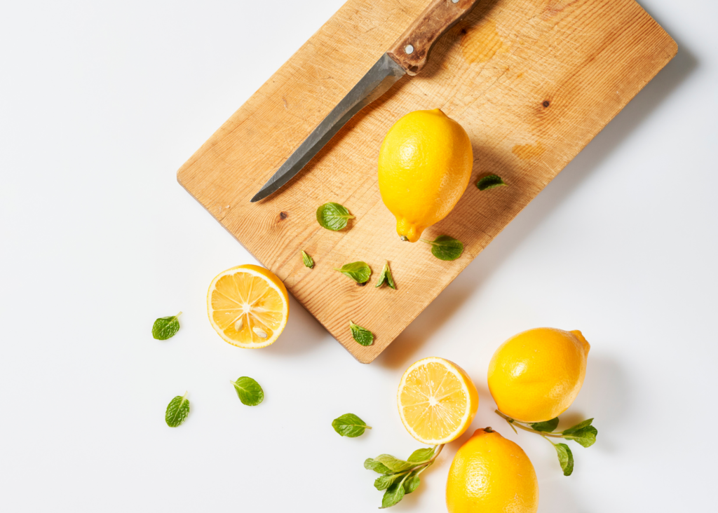 cleaning with lemon